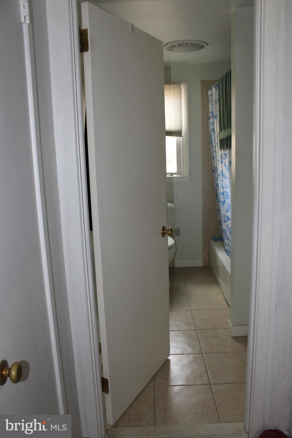 318 Valley Road Oreland, PA 19075 - Photo 12 of 18 Gallery Image 12