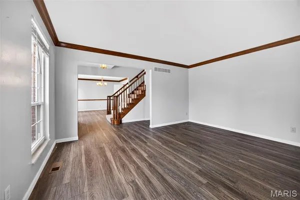 $425,000 | 842 Ridgetop Circle, St. Charles, MO 63304
