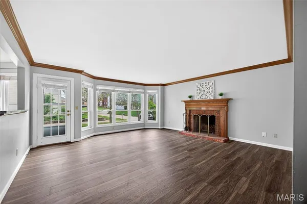 $425,000 | 842 Ridgetop Circle, St. Charles, MO 63304