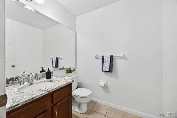 $425,000 | 842 Ridgetop Circle, St. Charles, MO 63304