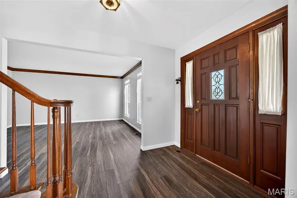 $425,000 | 842 Ridgetop Circle, St. Charles, MO 63304