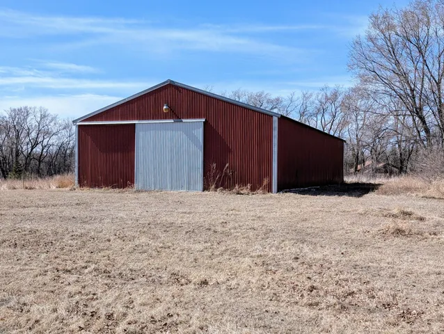 $290,000 | 19945 195th Avenue, Glenwood, MN 56334