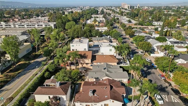 $1,325,000 | 13816 Bessemer Street, Van Nuys, CA 91401