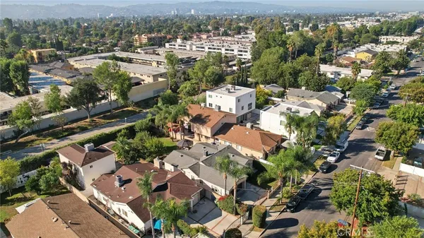 $1,325,000 | 13816 Bessemer Street, Van Nuys, CA 91401