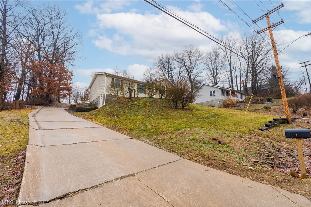 701 West Line Street Minerva, OH 44657 - Photo 3 of 37