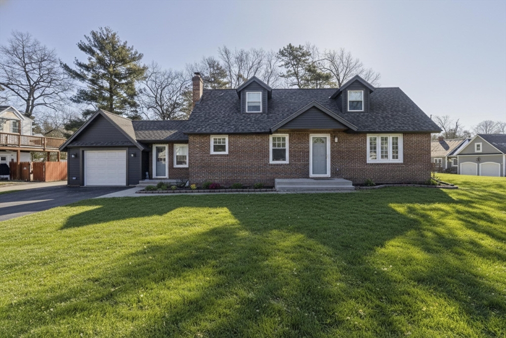 357 Southampton Road Westfield, MA 01085 - Photo 1 of 25 Gallery Image 1