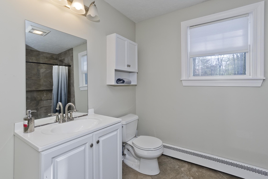 357 Southampton Road Westfield, MA 01085 - Photo 15 of 25 Gallery Image 15
