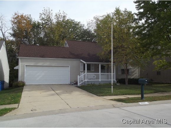 900 Helene Street Springfield, IL 62702 - Photo 4 of 18