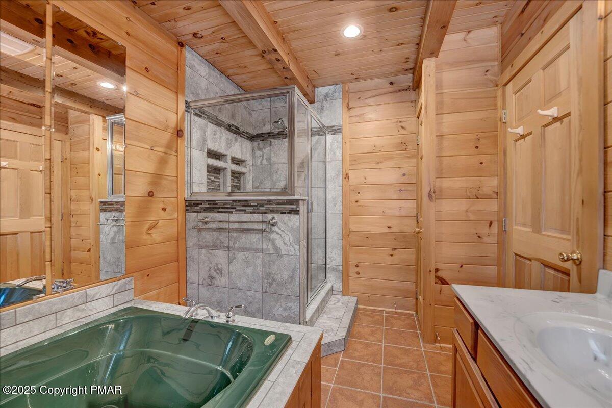 770 North Harrity Road Parryville, PA 18071 - Photo 16 of 48 13-A7402684