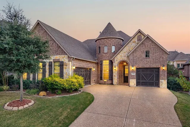 $670,000 | 905 Pleasant View Drive, Rockwall, TX 75087