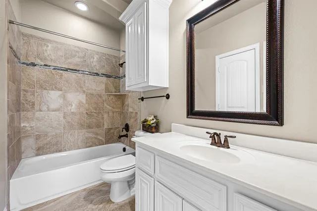 $670,000 | 905 Pleasant View Drive, Rockwall, TX 75087