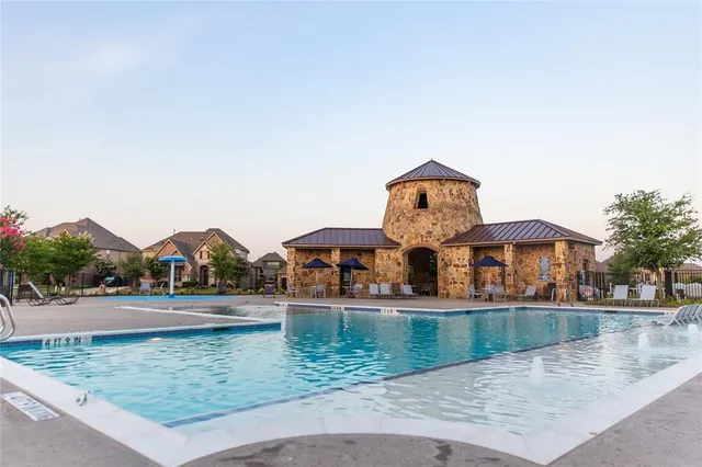 $670,000 | 905 Pleasant View Drive, Rockwall, TX 75087