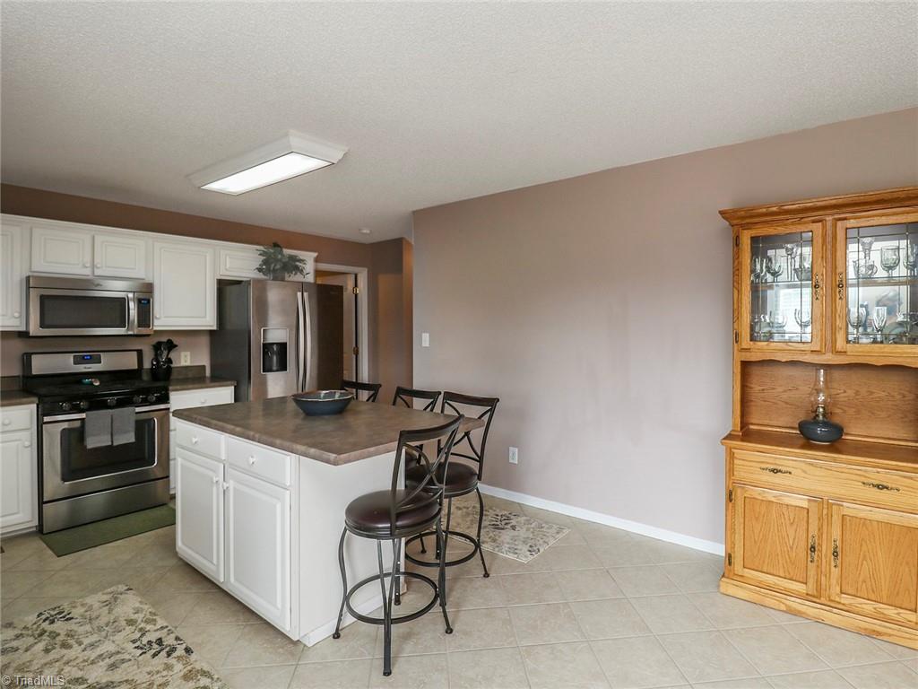 6078 Weant Road Archdale, NC 27263 - Photo 13 of 28 Gallery Image 13