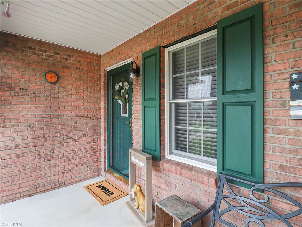 6078 Weant Road Archdale, NC 27263 - Photo 4 of 28 Gallery Image 4