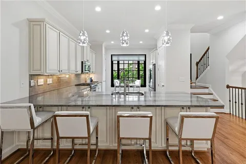 $850,000 | 3668 Brookhaven Manor Crossing Northeast, Atlanta, GA 30319
