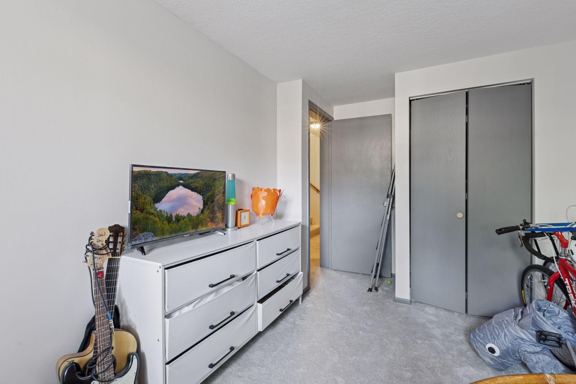 1807 Elliot Avenue, Unit 4 Minneapolis, MN 55404 - Photo 22 of 49