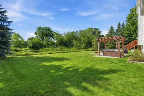 $624,500 | 18936 West Woodale Trail, Lake Villa, IL 60046