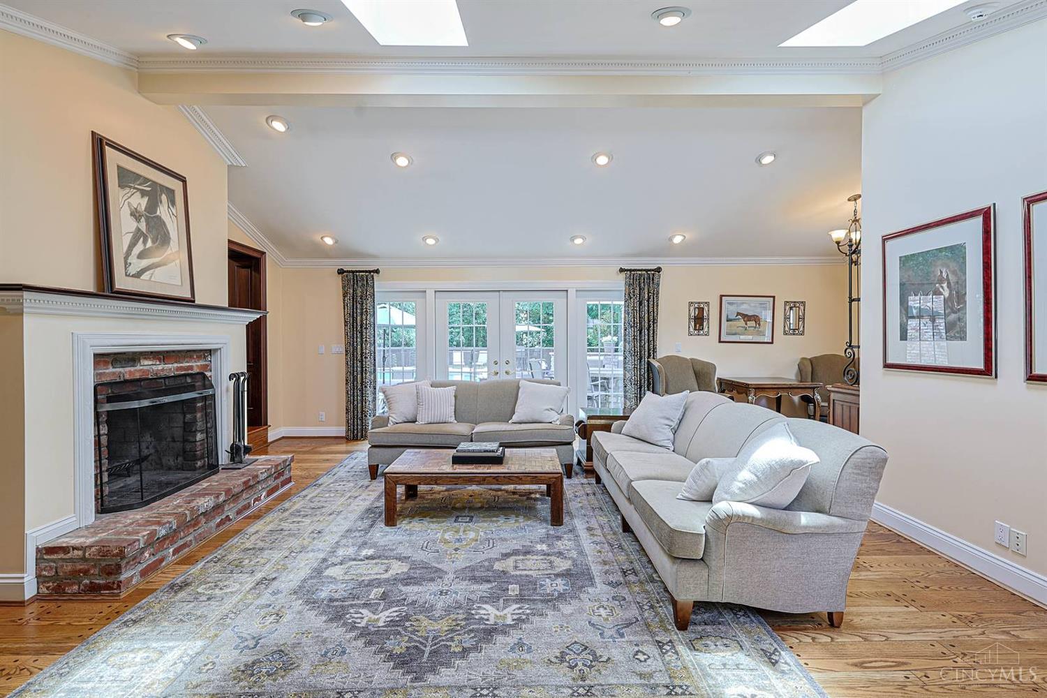 8205 Kroger Farm Road Cincinnati, OH 45243 - Photo 3 of 76 Family Room