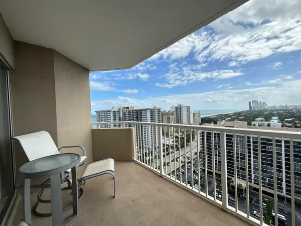 $2,400 | 1985 South Ocean Drive, Unit 21A, Hallandale Beach, FL 33009