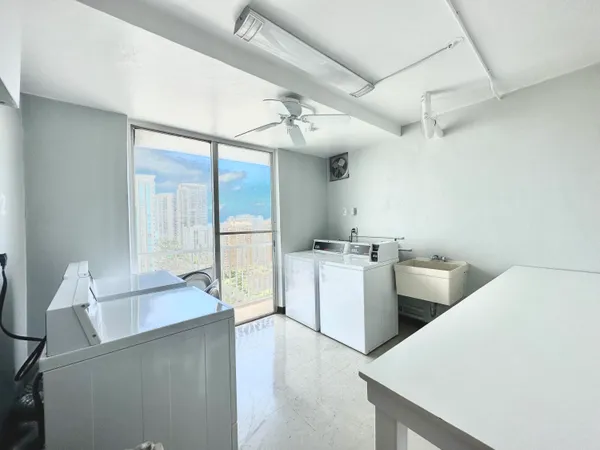 $2,400 | 1985 South Ocean Drive, Unit 21A, Hallandale Beach, FL 33009