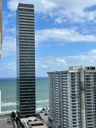$2,400 | 1985 South Ocean Drive, Unit 21A, Hallandale Beach, FL 33009