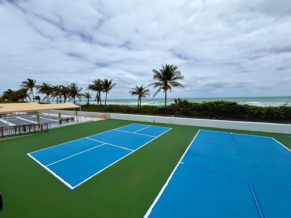 $2,400 | 1985 South Ocean Drive, Unit 21A, Hallandale Beach, FL 33009