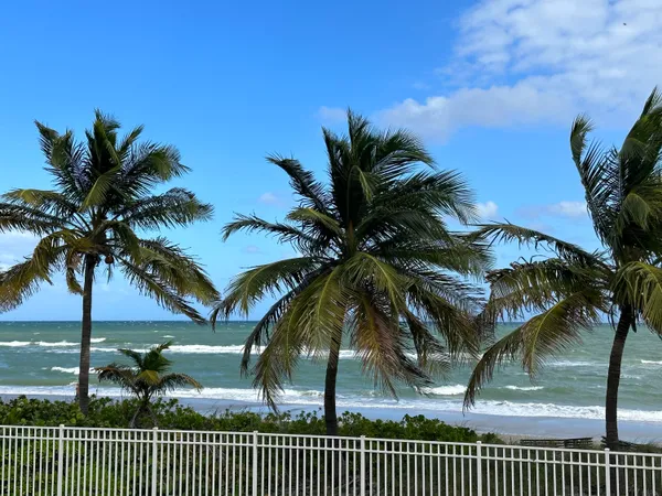 $2,400 | 1985 South Ocean Drive, Unit 21A, Hallandale Beach, FL 33009