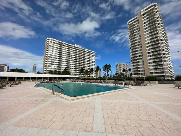 $2,400 | 1985 South Ocean Drive, Unit 21A, Hallandale Beach, FL 33009
