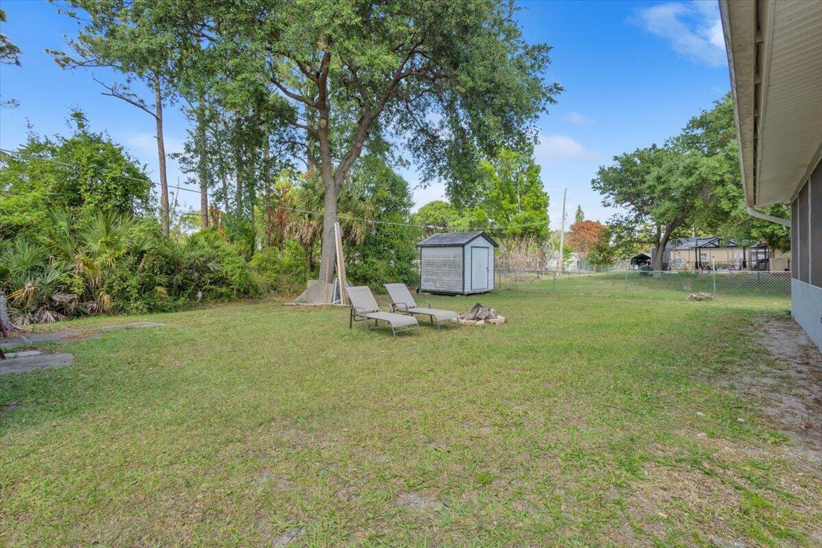 7202 Kenwood Road Fort Pierce, FL 34951 - Photo 23 of 25 Backyard