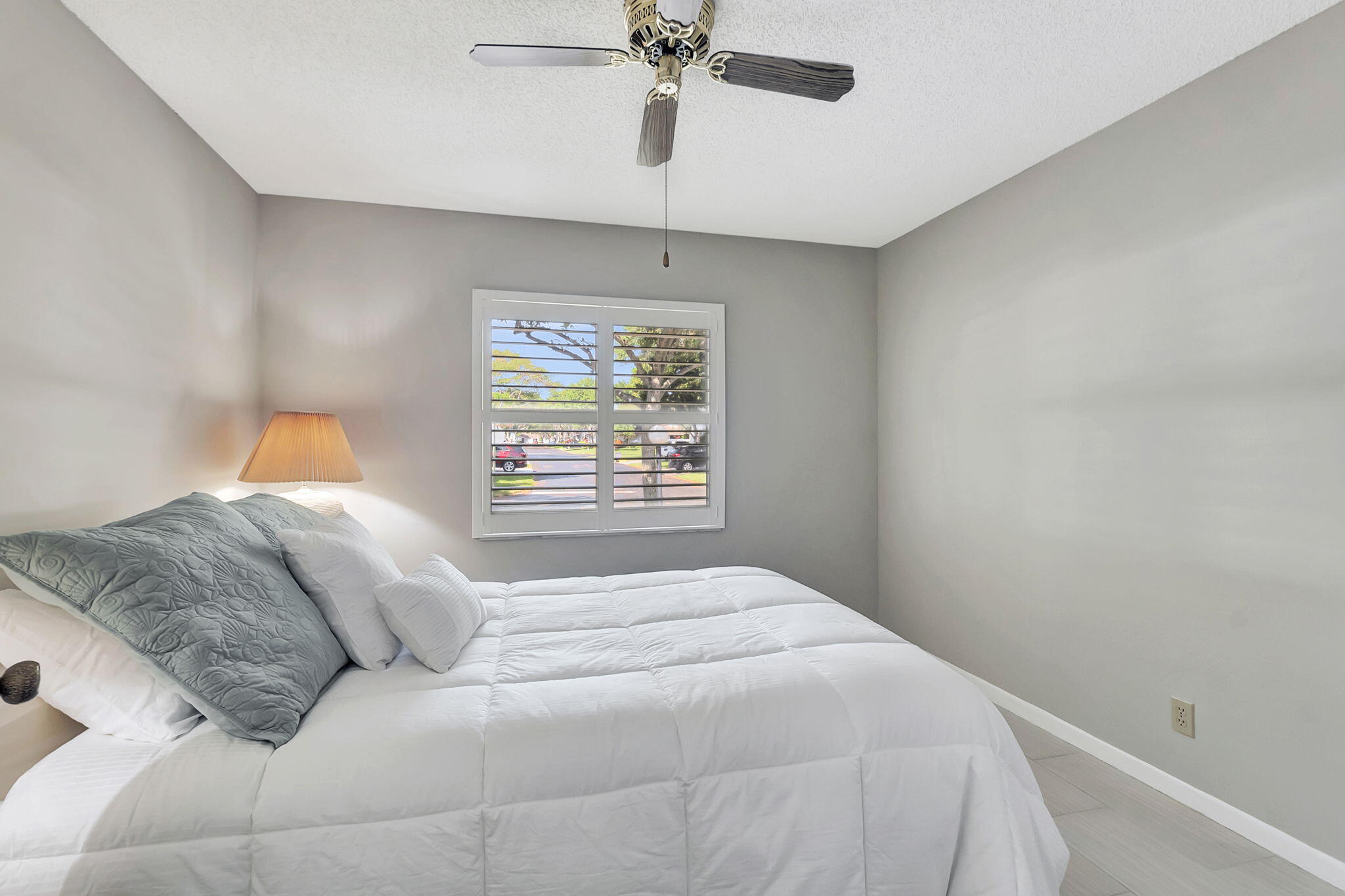 18550 Horizon Avenue Boca Raton, FL 33496 - Photo 20 of 46 Guest Bedroom