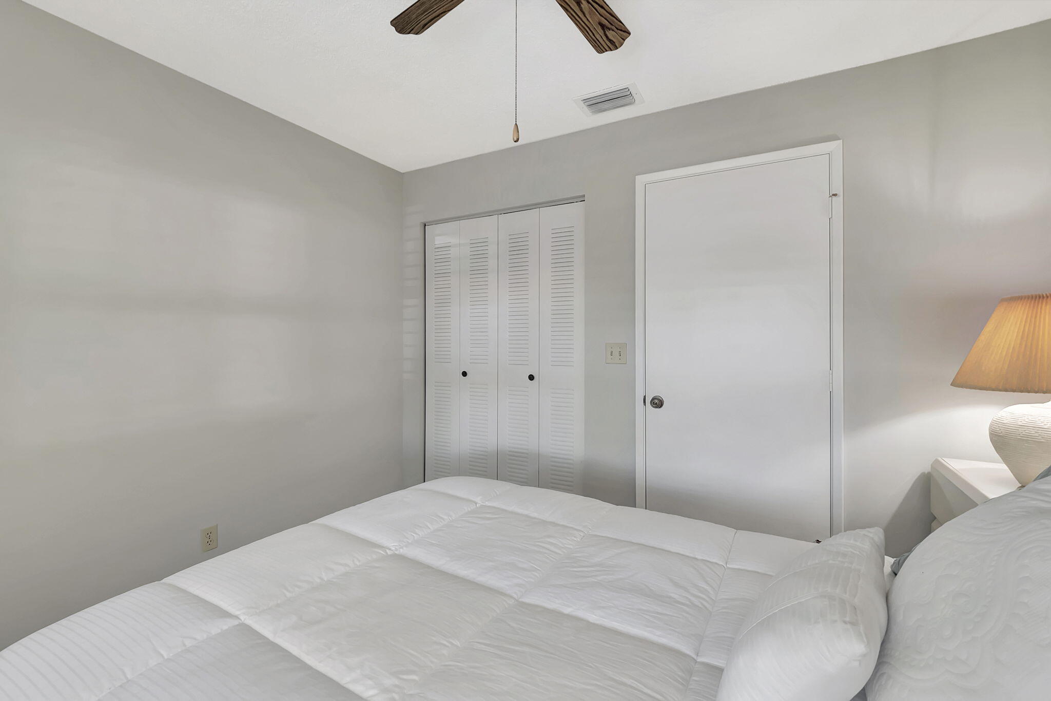 18550 Horizon Avenue Boca Raton, FL 33496 - Photo 21 of 46 Guest Bedroom
