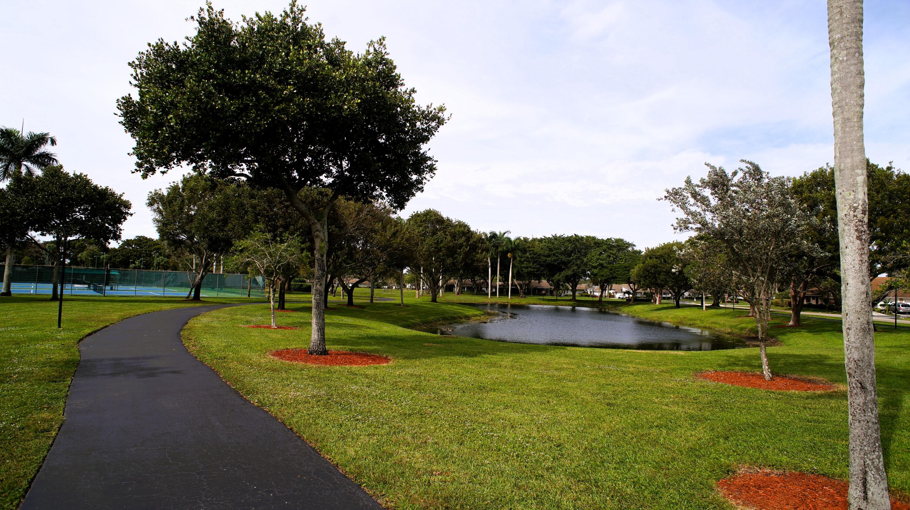 18550 Horizon Avenue Boca Raton, FL 33496 - Photo 45 of 46 Walkway