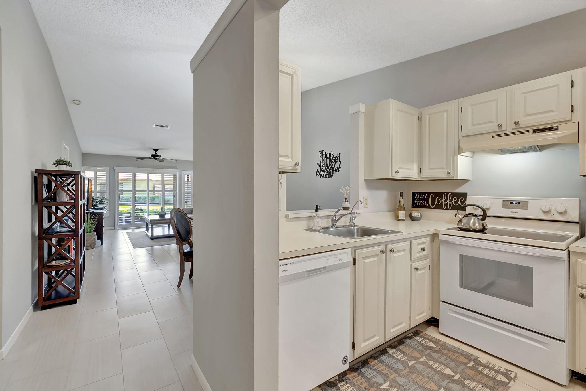 18550 Horizon Avenue Boca Raton, FL 33496 - Photo 5 of 46 Overall