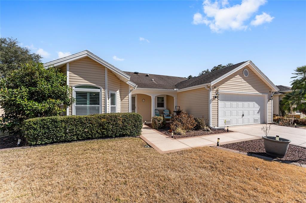 1044 Soledad Way The Villages, FL 32159 - Photo 3 of 61