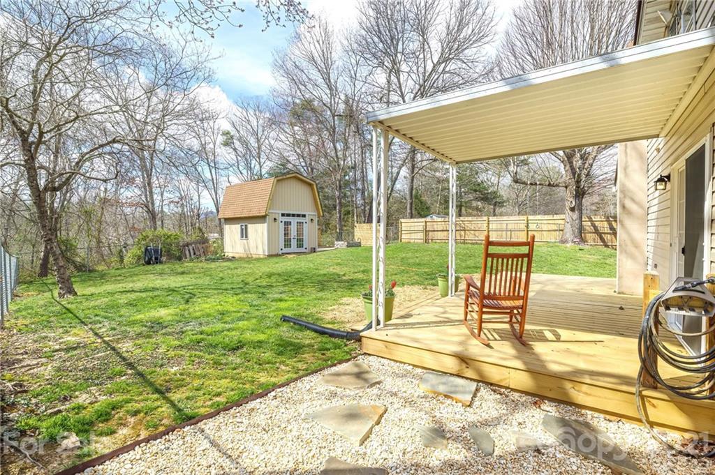 401 Rowland Rd. Swannanoa, NC 28778 - Photo 16 of 45 Gallery Image 16