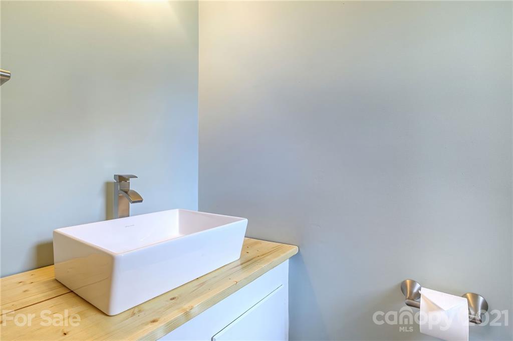 401 Rowland Rd. Swannanoa, NC 28778 - Photo 22 of 45 Gallery Image 22