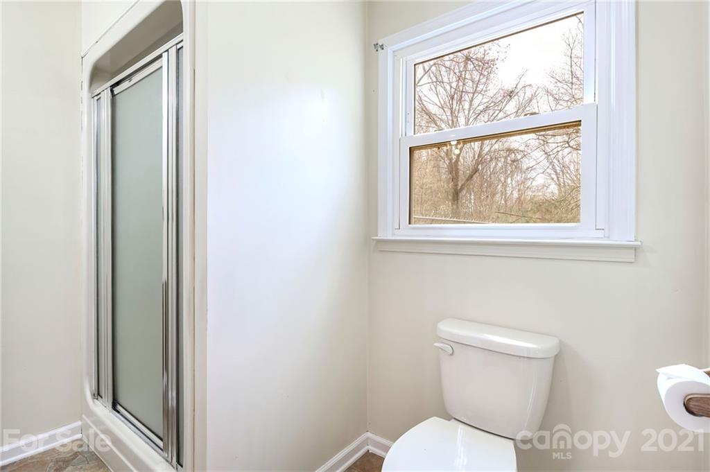 401 Rowland Rd. Swannanoa, NC 28778 - Photo 30 of 45 Gallery Image 30