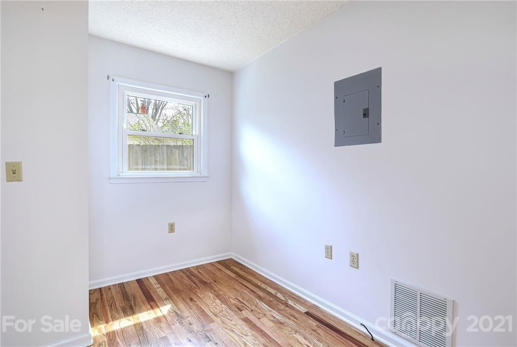 401 Rowland Rd. Swannanoa, NC 28778 - Photo 32 of 45 Gallery Image 32