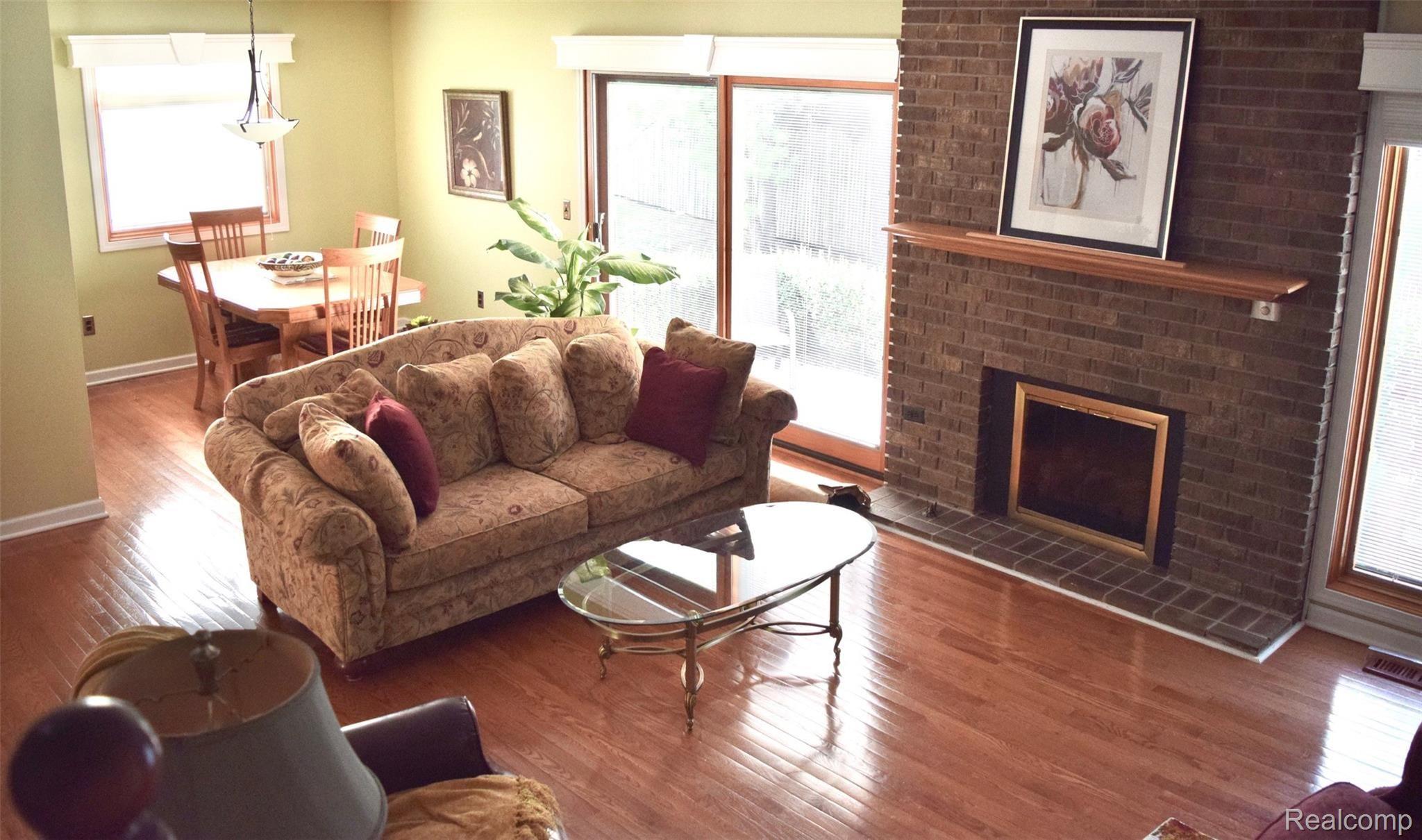2893 Meadowbrook Drive Rochester, MI 48309 - Photo 14 of 36 DSC_0082.jpg