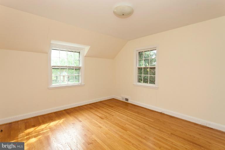 310 Broadmoor Road Baltimore, MD 21212 - Photo 26 of 30 Bedroom