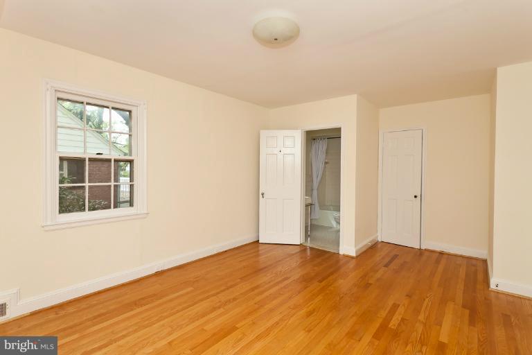310 Broadmoor Road Baltimore, MD 21212 - Photo 28 of 30 Bedroom (Master)