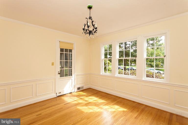 310 Broadmoor Road Baltimore, MD 21212 - Photo 4 of 30 Dining Room