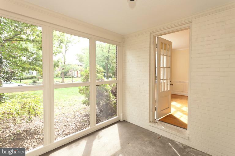 310 Broadmoor Road Baltimore, MD 21212 - Photo 5 of 30 Interior (General)