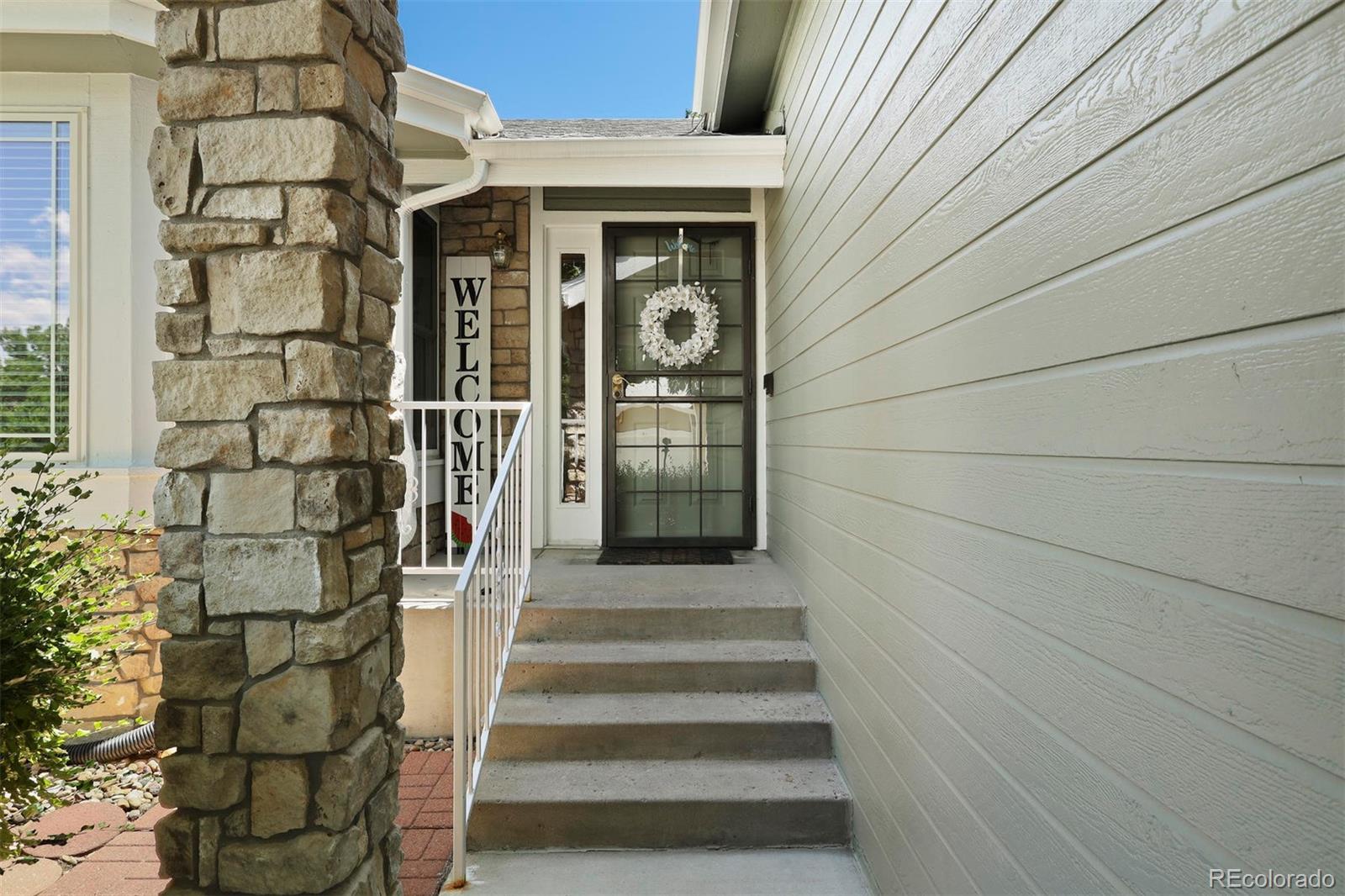 19 Sutherland Court Highlands Ranch, CO 80130 - Photo 2 of 35 Gallery Image 2