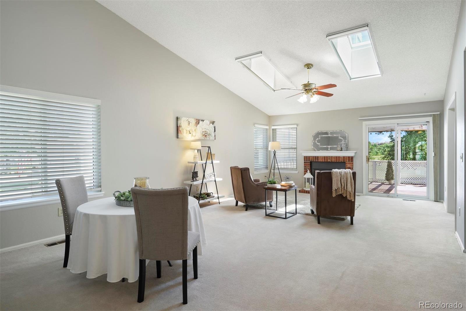 19 Sutherland Court Highlands Ranch, CO 80130 - Photo 4 of 35 Gallery Image 4