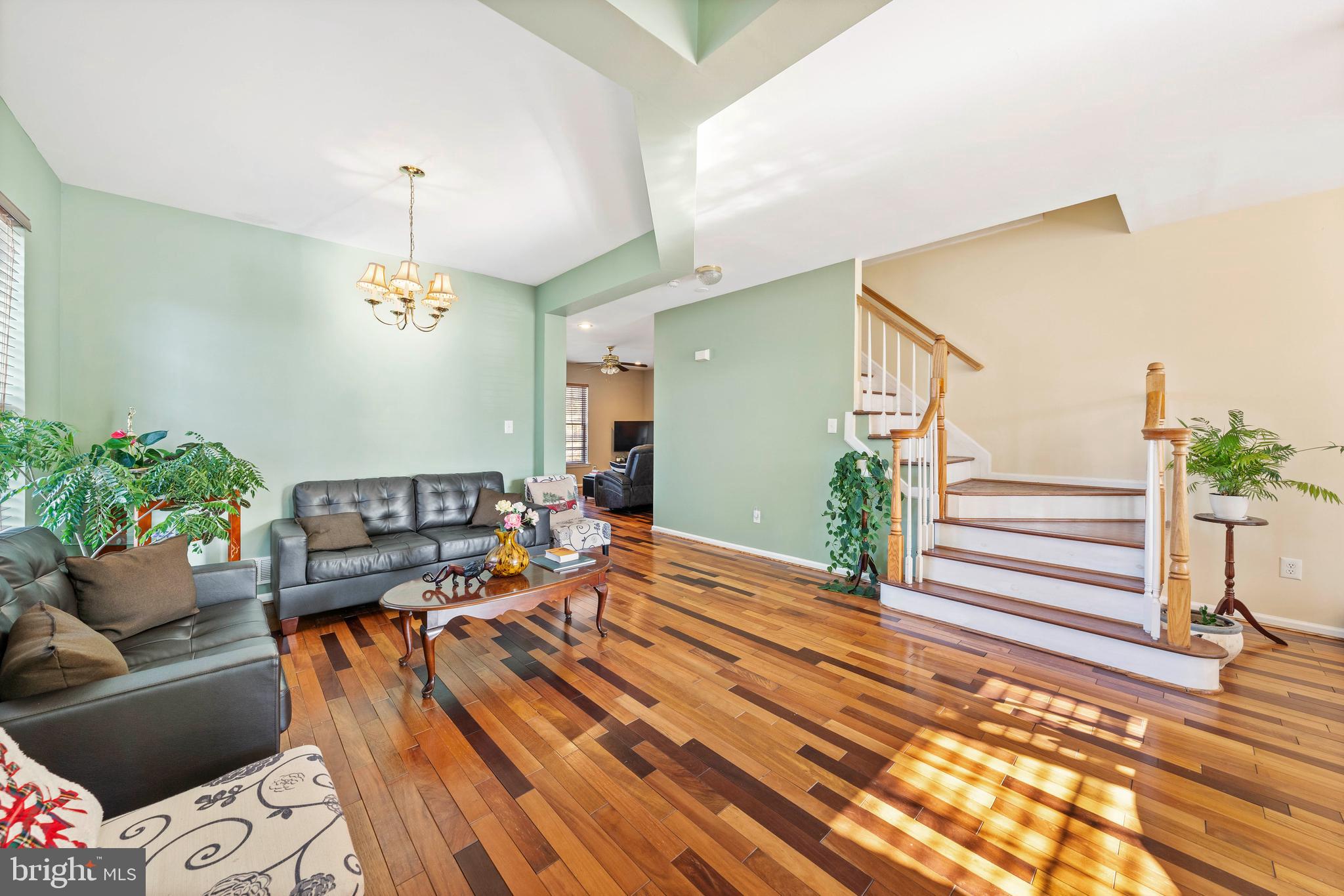 33 Cayuga Road Bordentown, NJ 08505 - Photo 4 of 30 a room with furniture and a potted plant