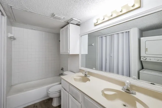 $1,050 | 9835 Walnut Street, Unit 106, Dallas, TX 75243