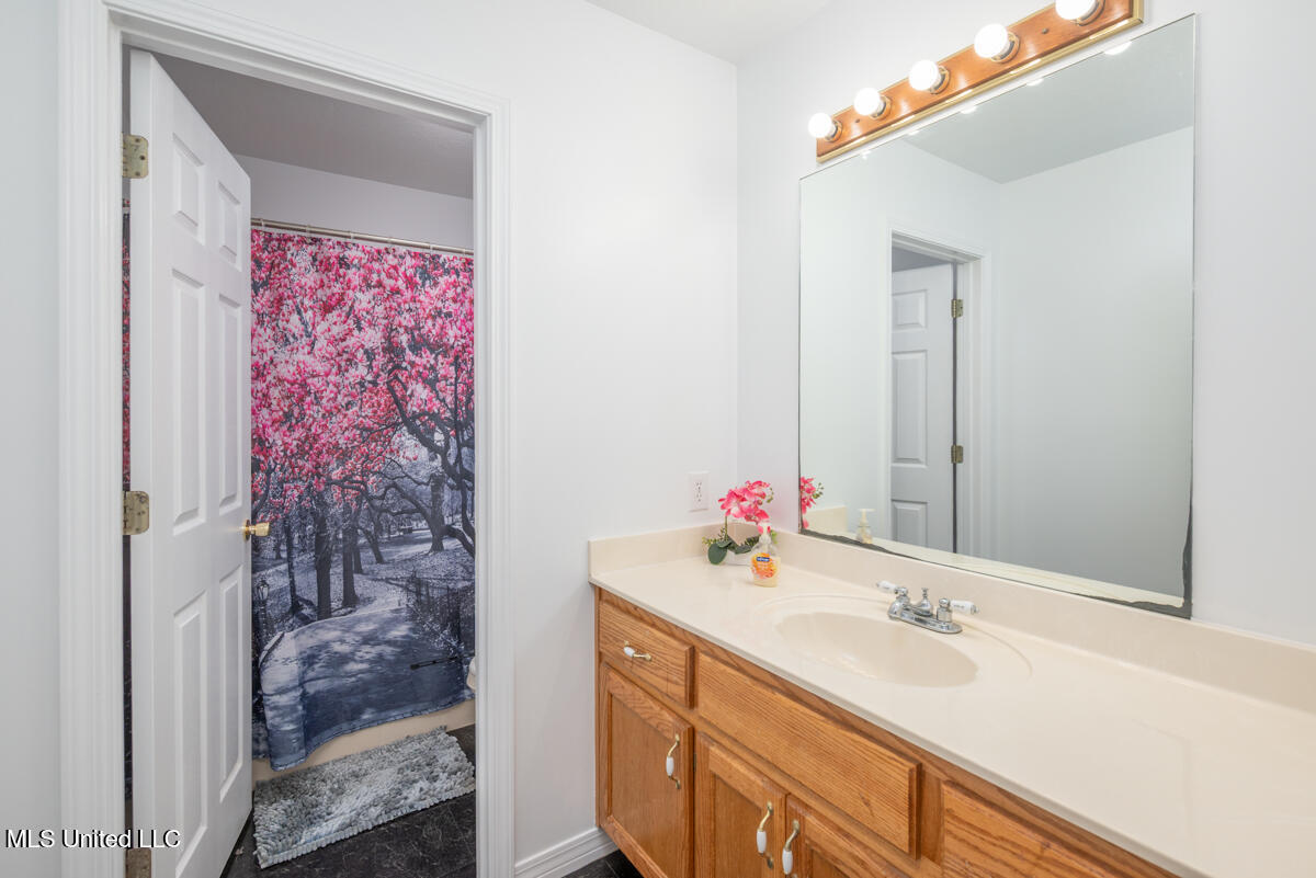 523 Dunnam Road Leakesville, MS 39451 - Photo 34 of 48 Bathroom