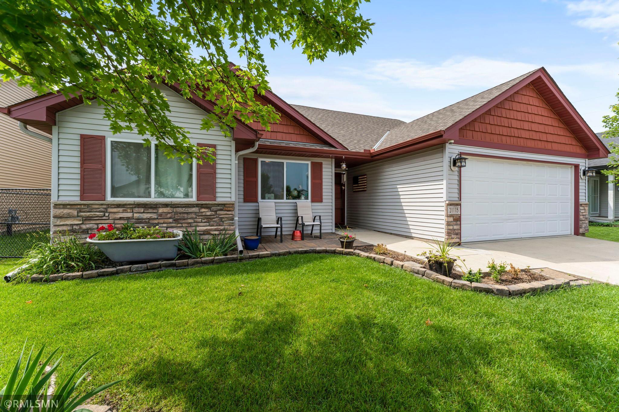 21115 Cameron Way Farmington, MN 55024 - Photo 3 of 34