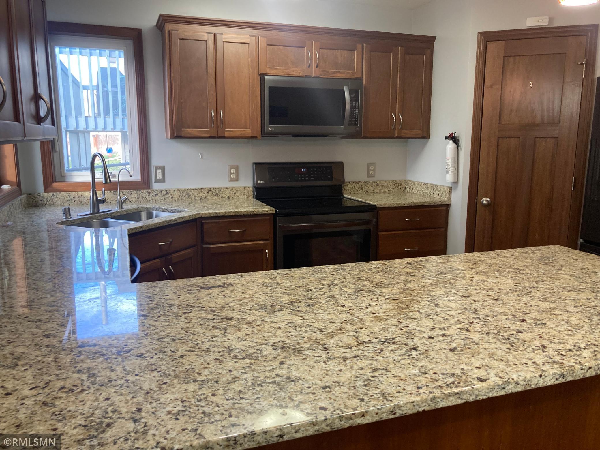 21115 Cameron Way Farmington, MN 55024 - Photo 10 of 34